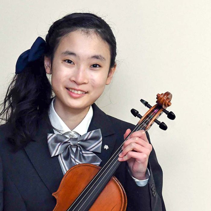 長谷川 美来　2年 器楽専攻：ヴァイオリン